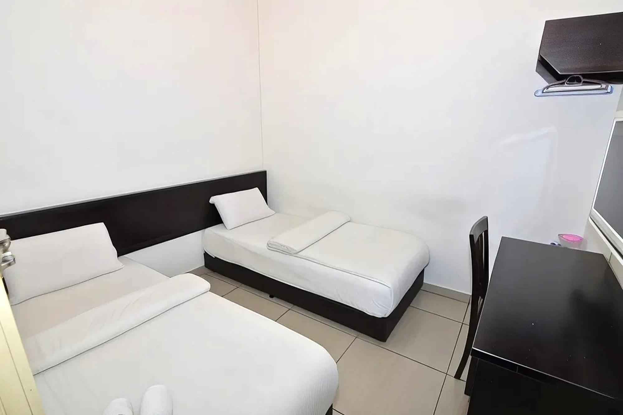 Hotel Alam Indi Johor Bahru Exterior foto
